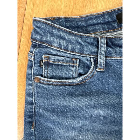 Judy Blue Cut Off Distressed Jean Shorts - Picture 3 of 8